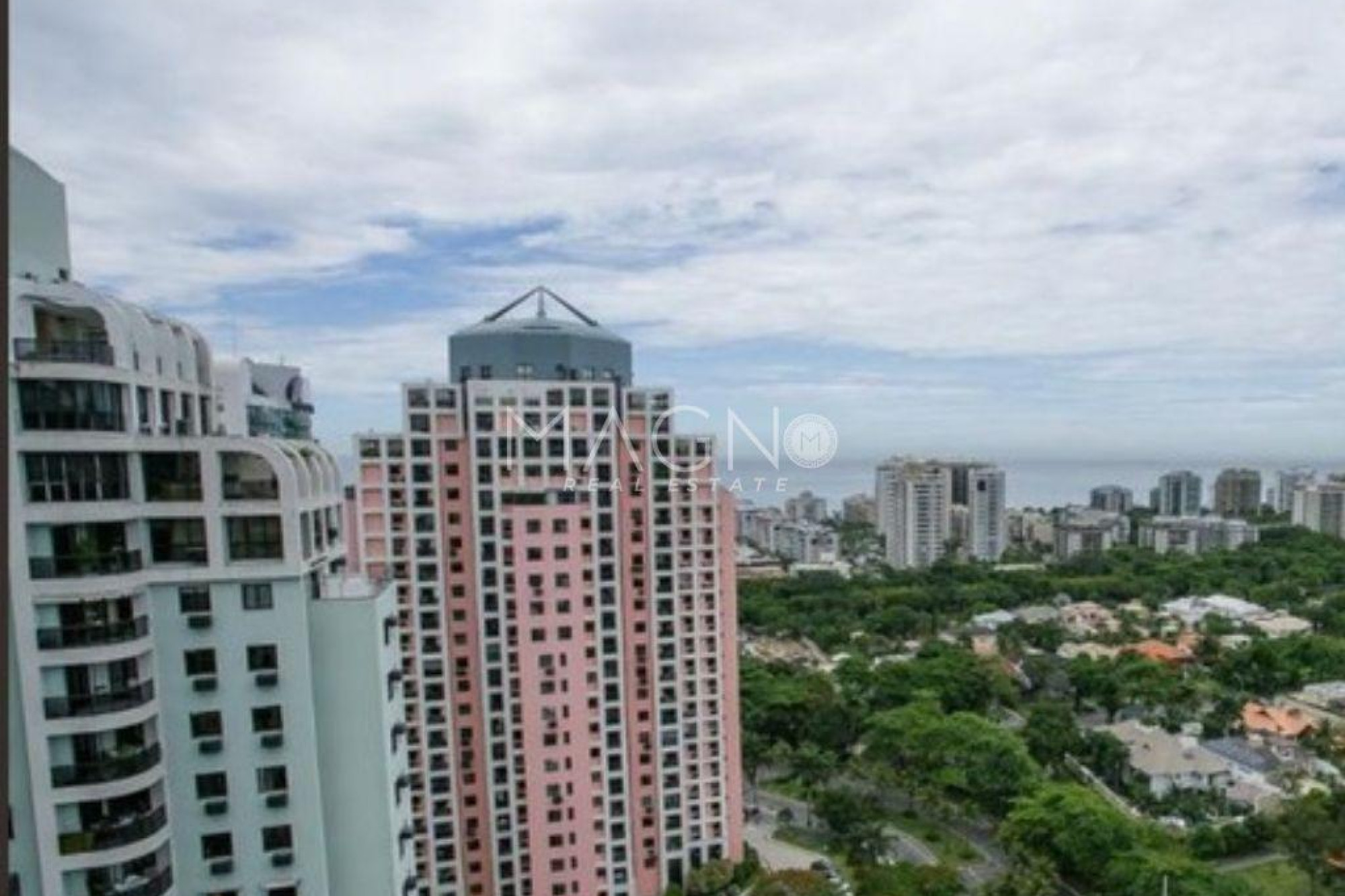 Apartamento no condomínio Mediterrâneo 
