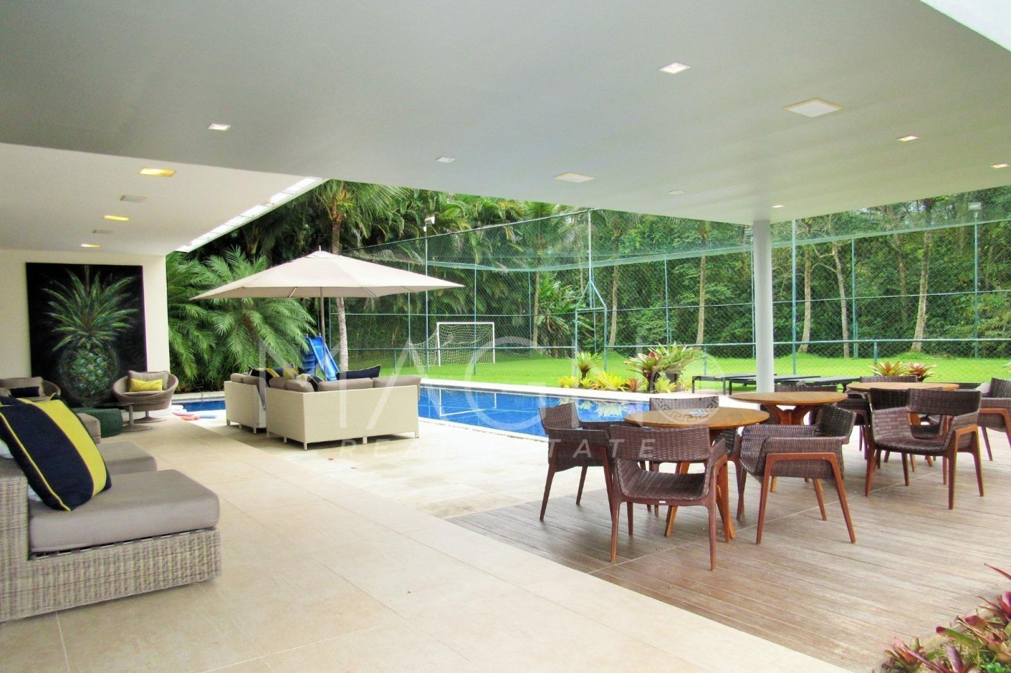Luxuosa Duplex em Angra dos Reis