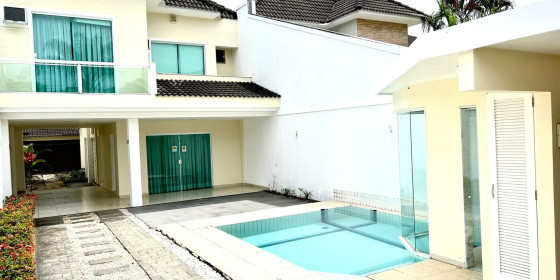 Linda casa no condomínio Rio Mar - Barra da Tijuca. 