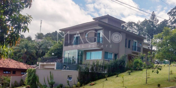 Casa em Alphaville 3 Suítes