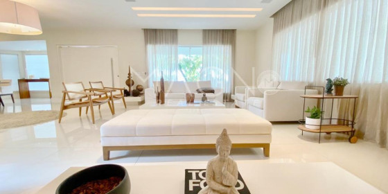  Casa Luxuosa no Condomínio Rio Mar 4 Suítes