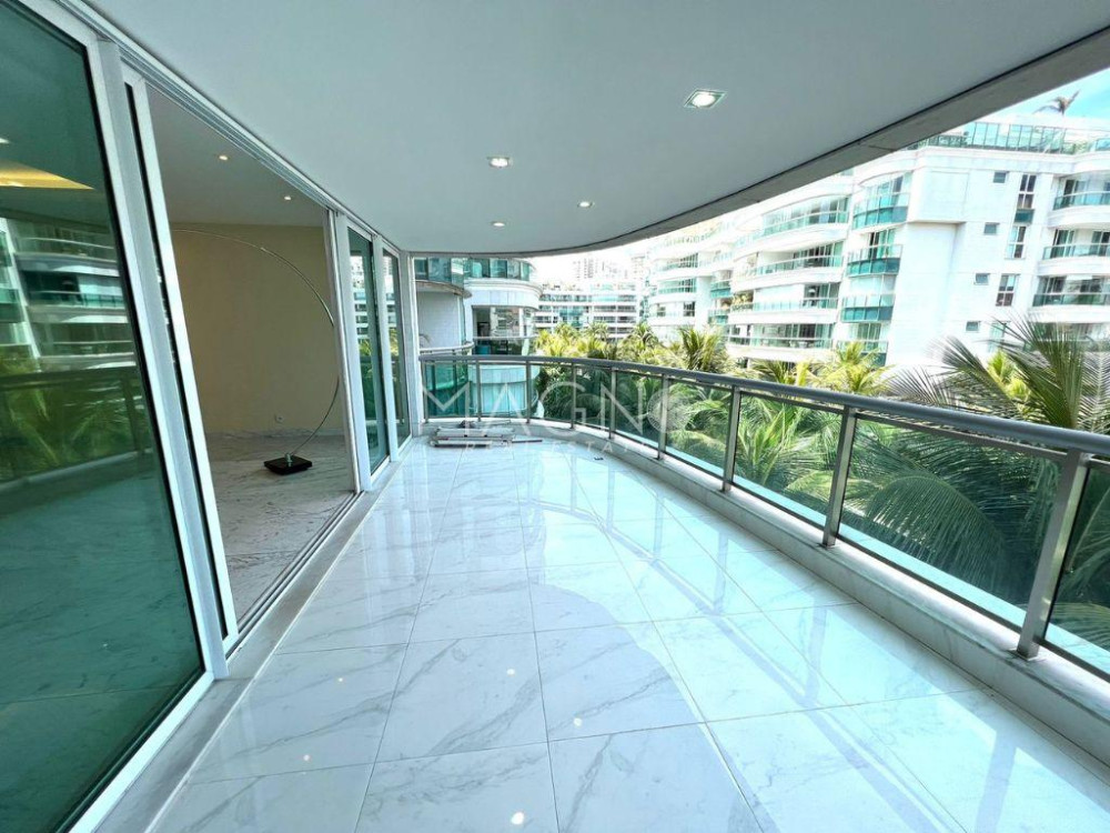 Apartamento na Barra  · foto 5 de 13