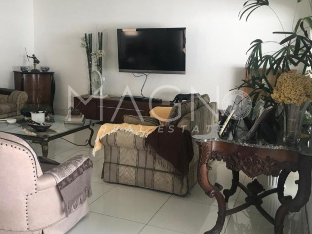 Casa triplex no condomínio Interlagos de Itauna · foto 9 de 12