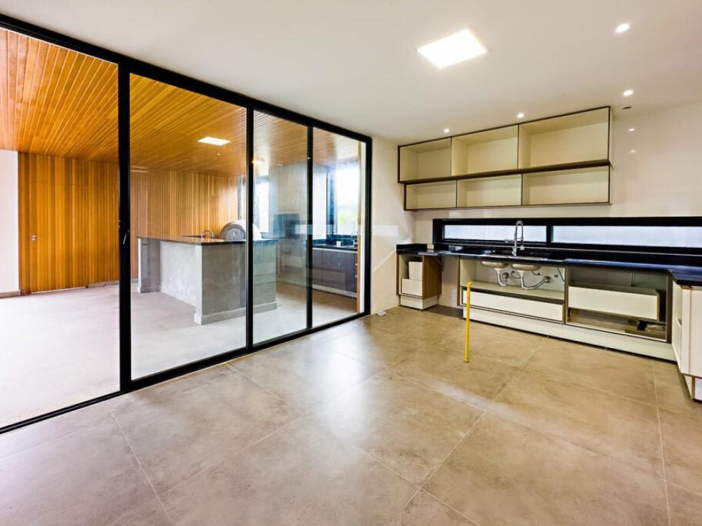 CASA  COM MOVÉIS PLANEJADOS NO ALPHAVILLE · foto 9 de 12