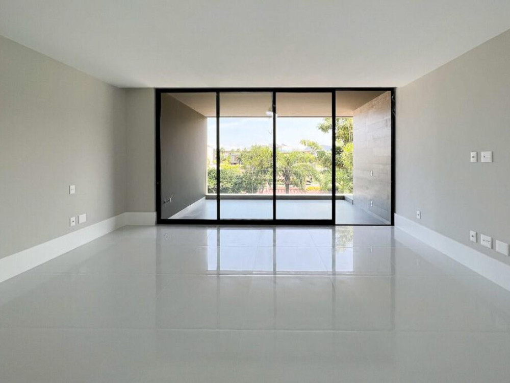 MODERNA CASA NO CONDOMÍNIO ALPHAVILLE · foto 30 de 33