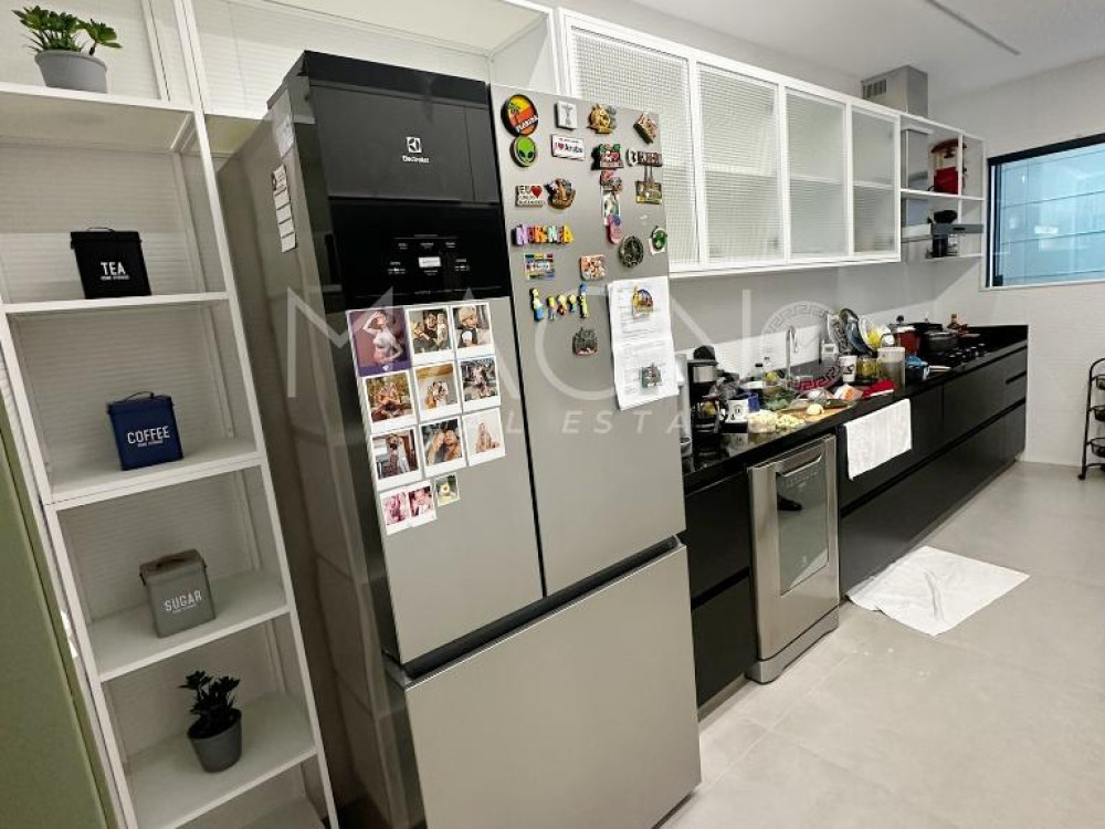 Casa Luxuosa em Interlagos de Itaúna 4 Suítes · foto 21 de 25