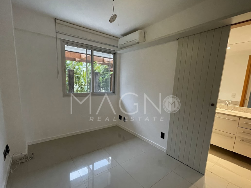 Exclusiva Casa à Venda no Recreio dos Bandeirantes – Condomínio Riviera Del Sol · foto 17 de 40