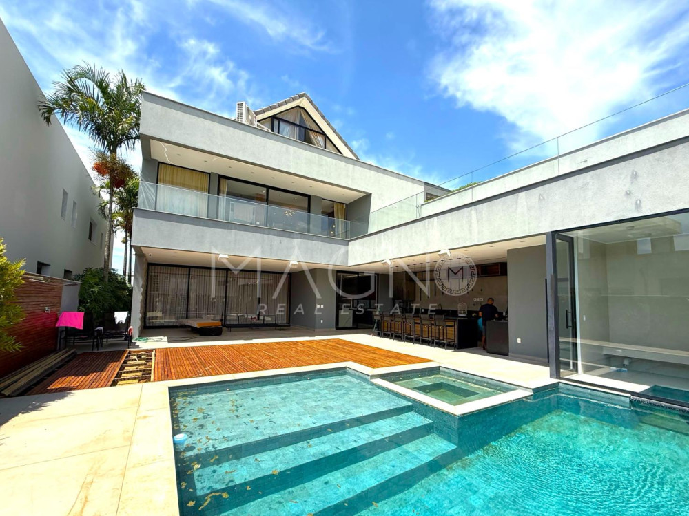 Linda Casa 4 Suítes na Barra da Tijuca · foto 2 de 15