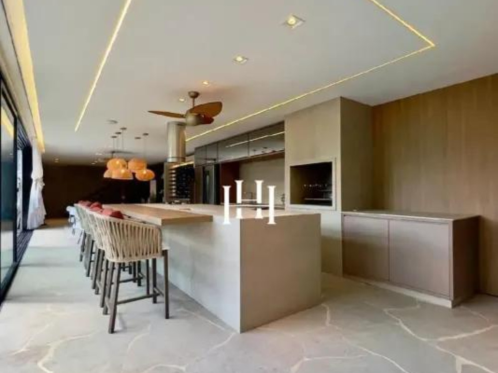 Casa com 5 Suítes, Campo e Piscina na Barra da Tijuca | 800m² · foto 15 de 20