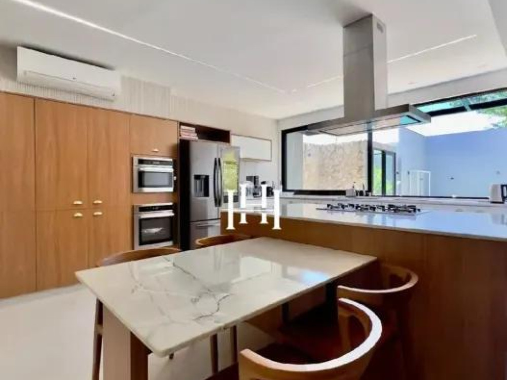 Casa com 5 Suítes, Campo e Piscina na Barra da Tijuca | 800m² · foto 16 de 20