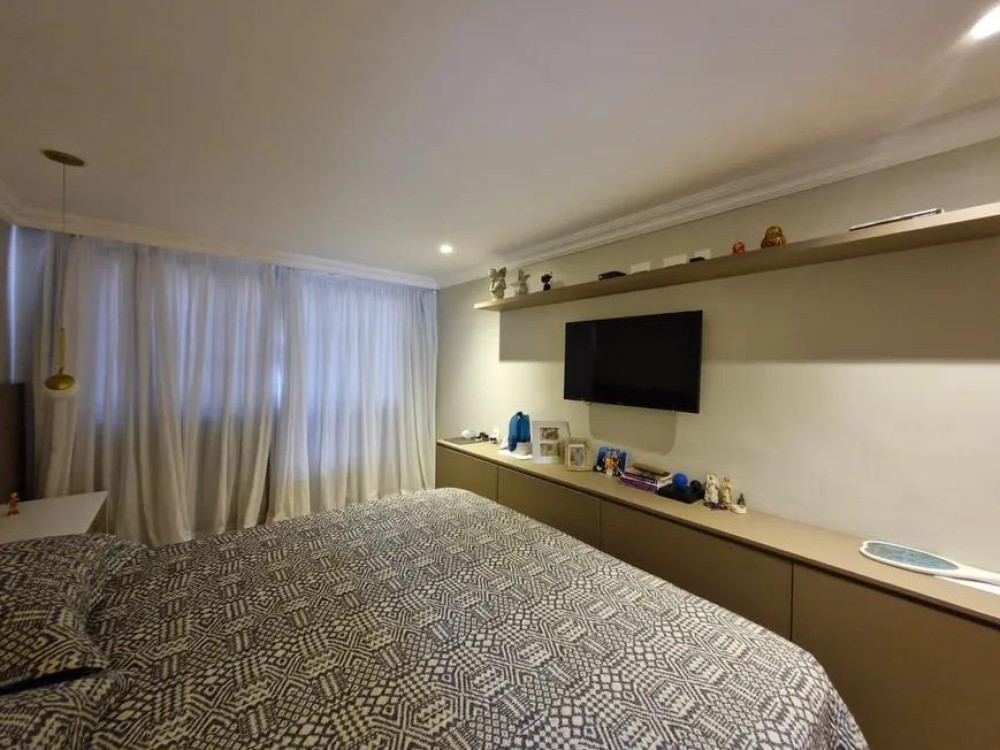 Casa Mobiliada com Piscina | Barra da Tijuca | 500m² · foto 2 de 19