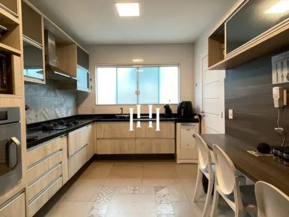 Casa Triplex com 4 Quartos | Riviera del Sol | 275m² · foto 9 de 21